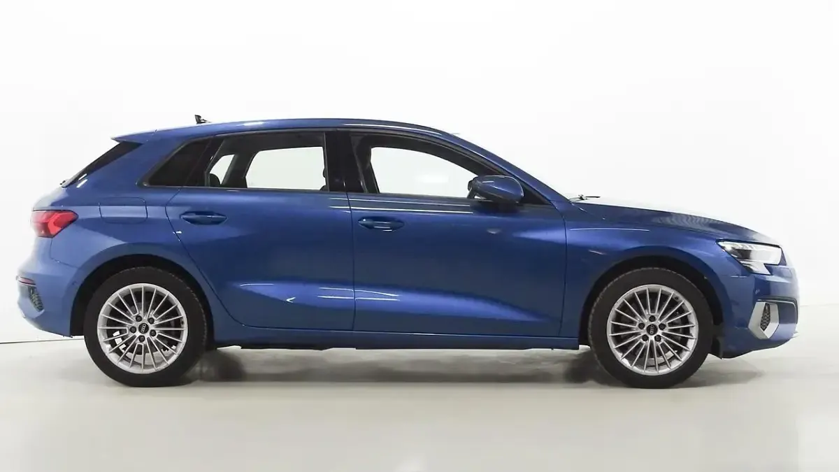 Usado Audi A3 Sportback e-tron Advanced Plus 204 CV (150 kW) 2021 Azul Utilitario