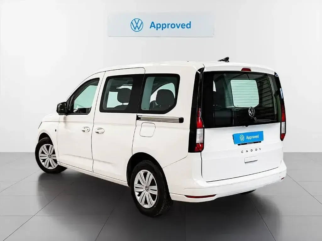 Usado VW Caddy 102 CV (75 kW) 2024 Blanco Monovolumen