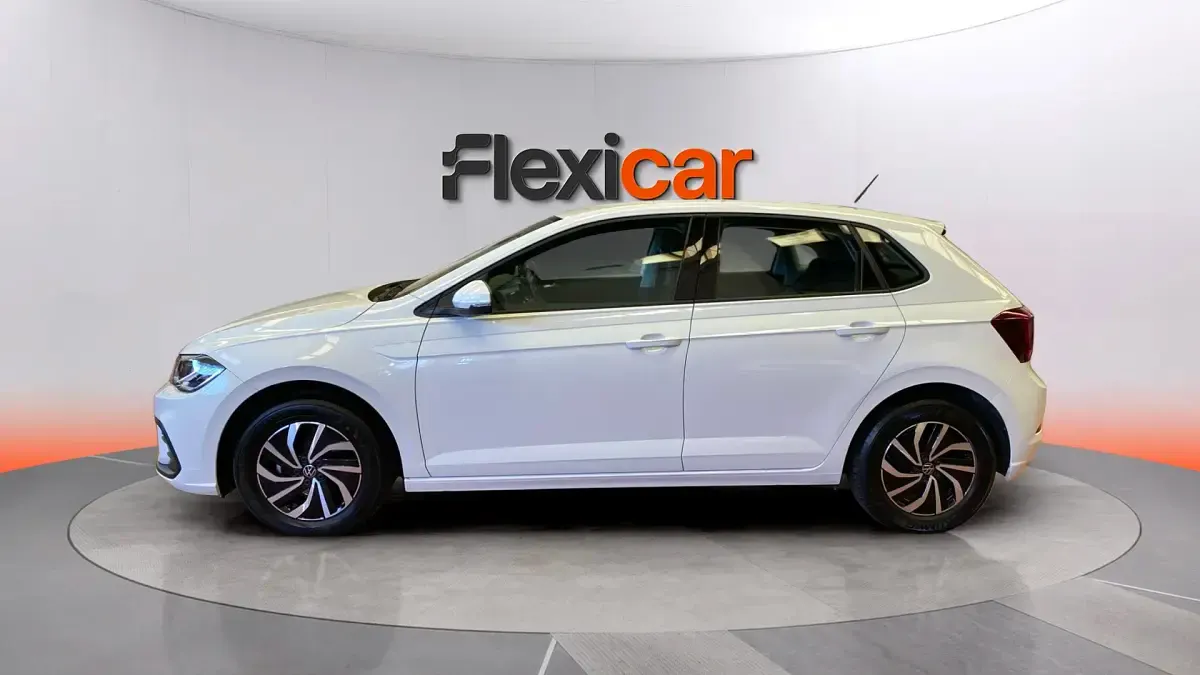 Usado VW Polo Life 95 CV (69 kW) 2023 Blanco Utilitario