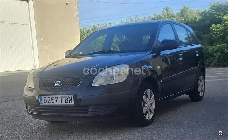 Usado Kia Rio EX 110 CV (80 kW) 2007 Negro Berlina