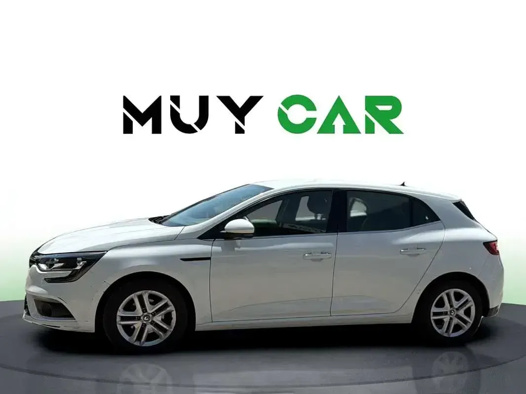 Usado Renault Mégane IV LIMITED 116 CV (85 kW) 2019 Blanco Utilitario