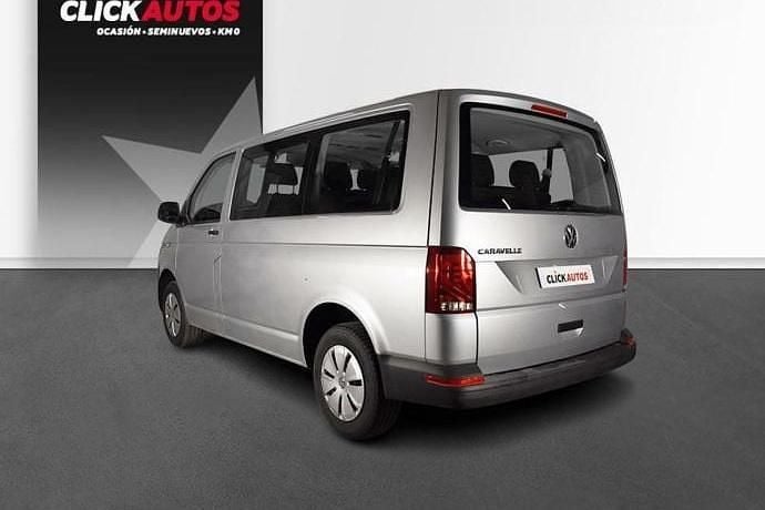 Usado VW Caravelle 110 CV (80 kW) 2024 Negro Van