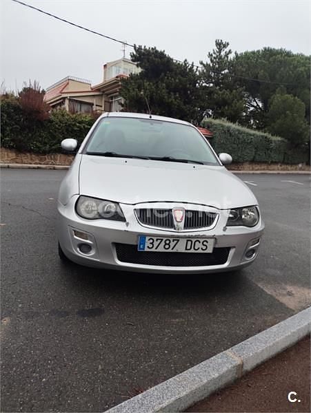 Usado Rover 25 103 CV (75 kW) 2004 Gris / plata Utilitario