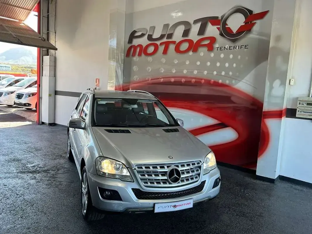 Usado Mercedes ML300 204 CV (150 kW) 2011 Gris SUV