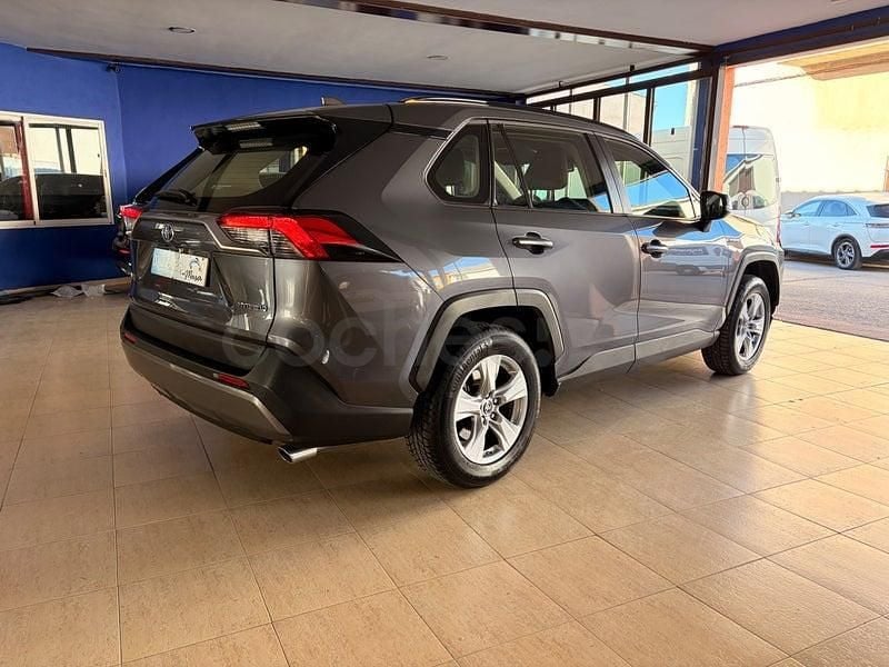 Usado Toyota RAV4 Hybrid Advance 218 CV (160 kW) 2022 Gris / plata SUV