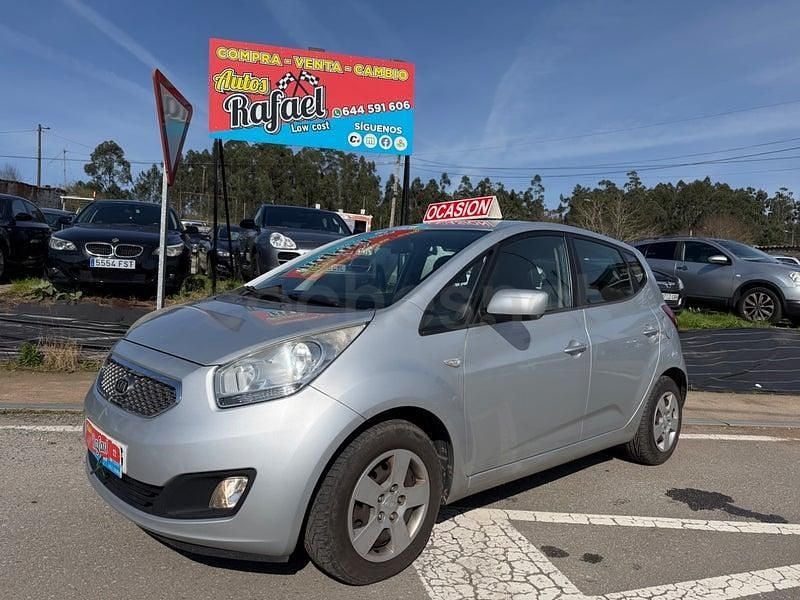 Usado Kia Venga 90 CV (66 kW) 2011 Gris / plata Utilitario