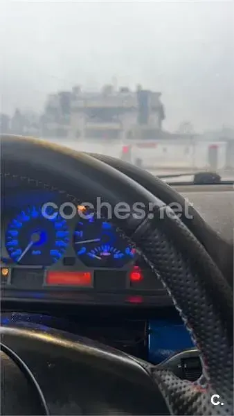 Usado BMW 320 136 CV (100 kW) 2001 Azul Berlina