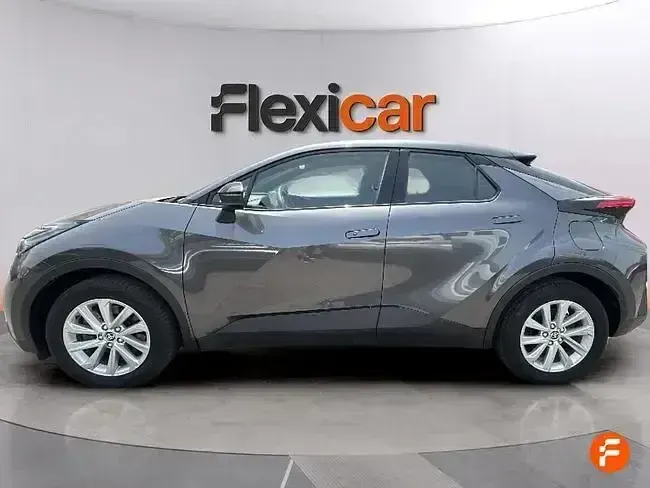 Usado Toyota C-HR Advance 184 CV (135 kW) 2025 Gris SUV