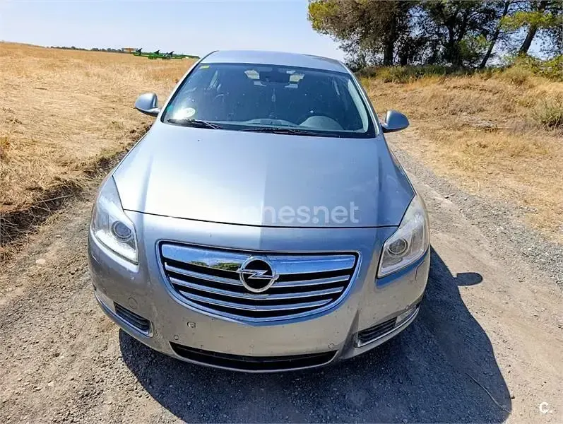 Usado Opel Insignia Excellence 160 CV (117 kW) 2012 Gris / plata Berlina