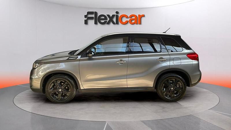 Usado Suzuki Vitara GLX 121 CV (88 kW) 2018 Gris SUV