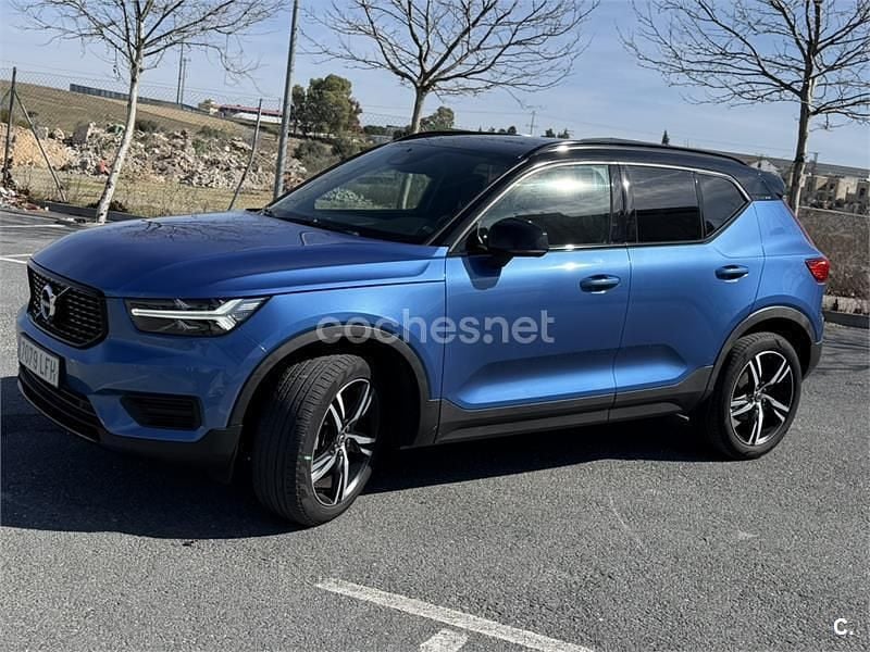 Usado Volvo XC40 R-Design 150 CV (110 kW) 2020 Azul SUV