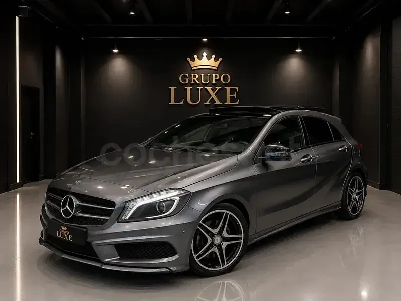 Usado Mercedes A200 AMG line 136 CV (100 kW) 2015 Gris / plata Utilitario