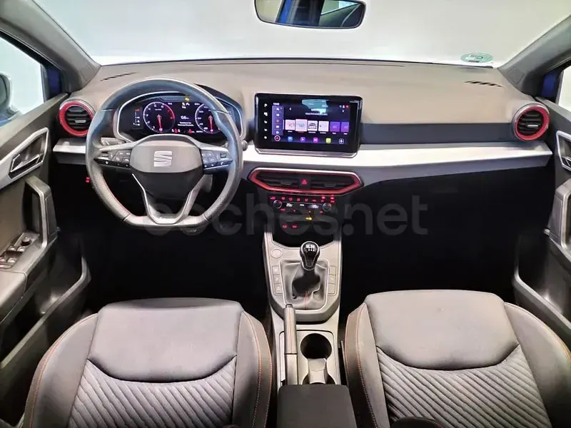 Usado Seat Ibiza FR 115 CV (84 kW) 2025 Blanco Utilitario