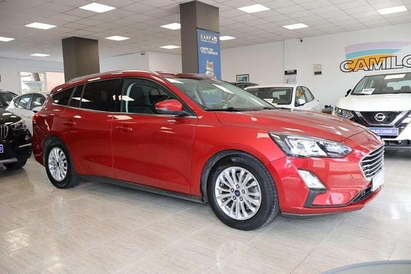 Rojo Usado 2021 Ford Focus Titanium Familiar | 13.500 € (Super precio) - Imagen 1/4