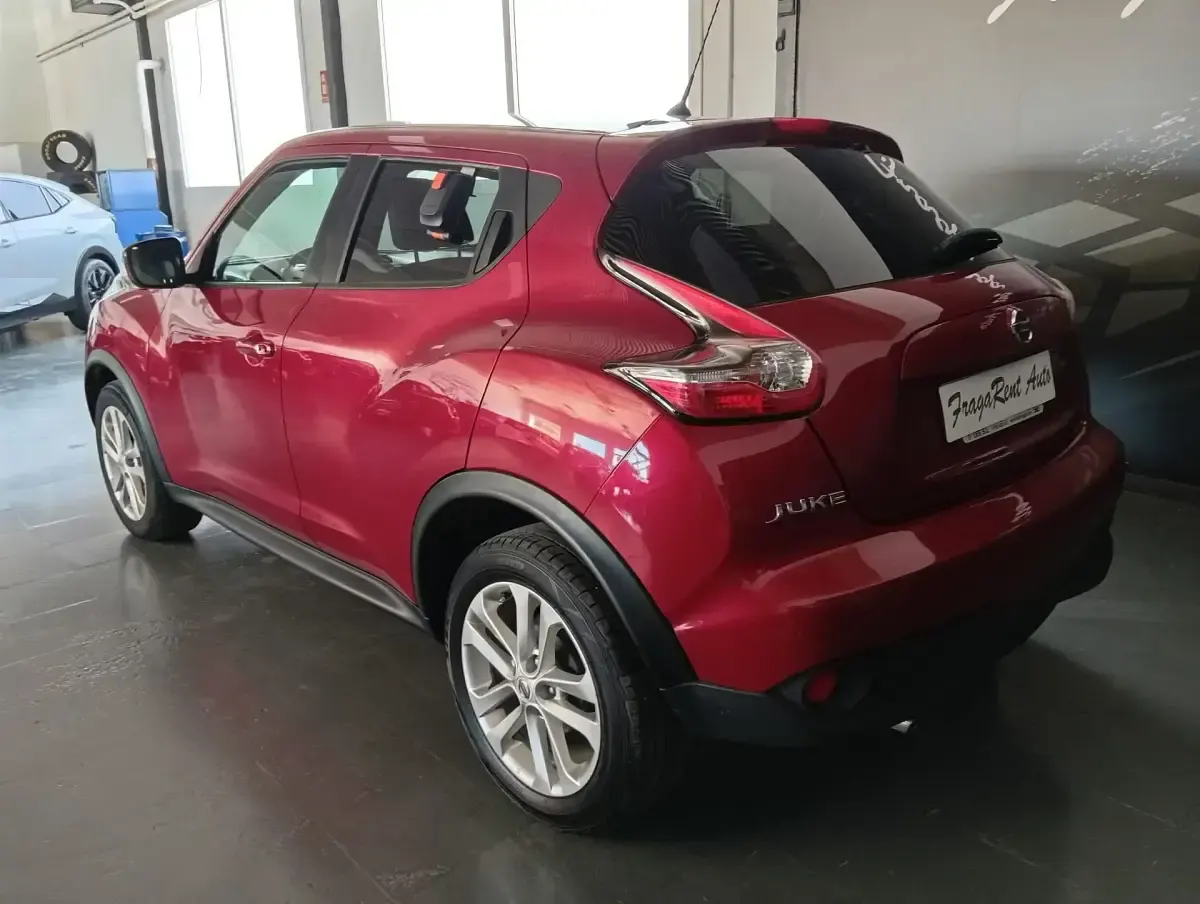 Usado Nissan Juke Tekna 116 CV (85 kW) 2018 Rojo SUV