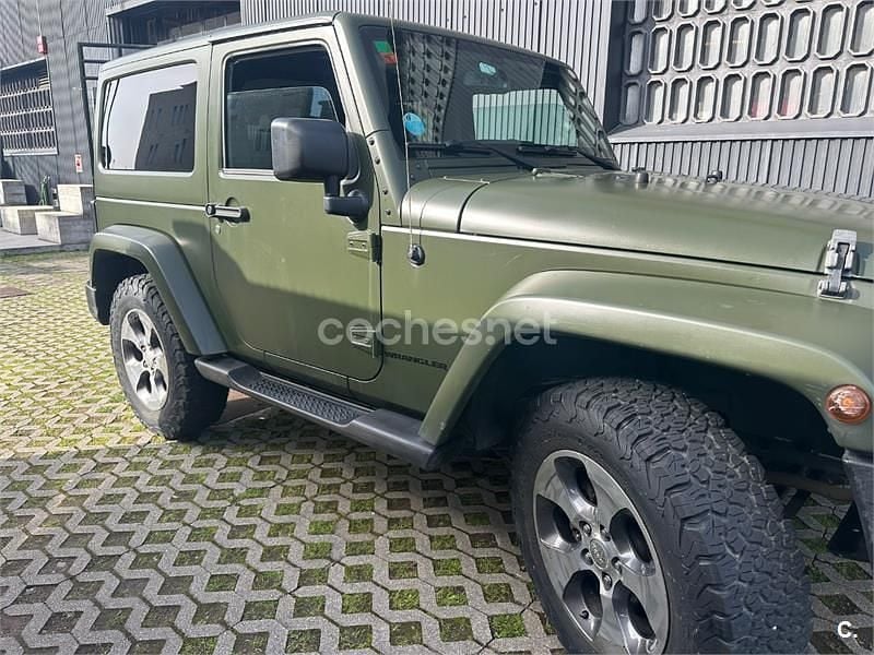 Usado Jeep Wrangler Sahara 200 CV (147 kW) 2018 Verde SUV