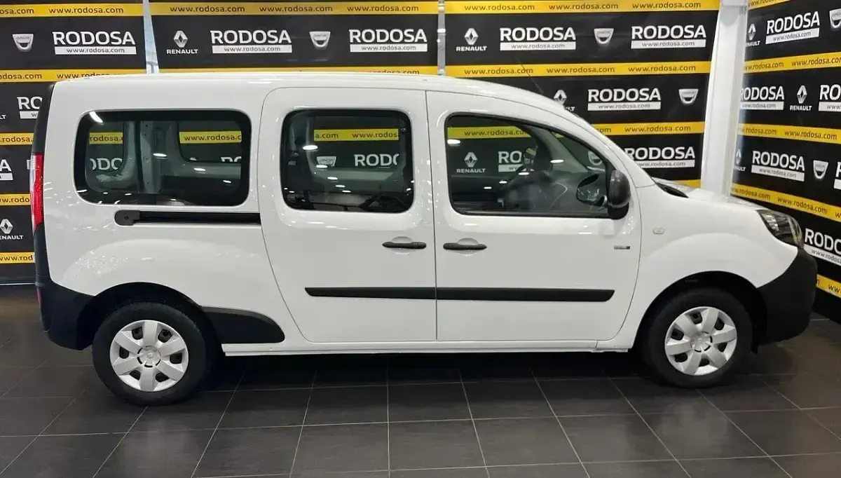 Usado Renault Kangoo 44 kW (60 CV) 2021 Blanco Monovolumen