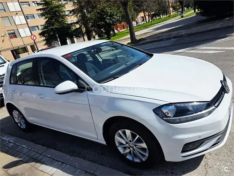 Usado VW Golf VII Sportline 115 CV (84 kW) 2017 Blanco Berlina