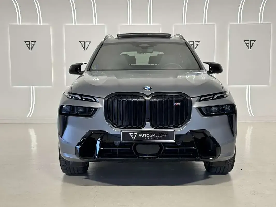 Usado BMW X7 M Sport 530 CV (389 kW) 2024 Gris SUV
