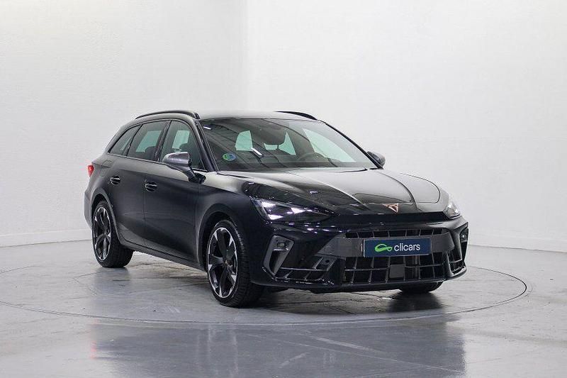 Usado Cupra Leon 150 CV (110 kW) 2025 Negro Familiar