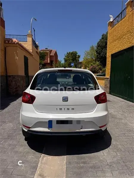 Usado Seat Ibiza Style 75 CV (55 kW) 2017 Blanco Berlina