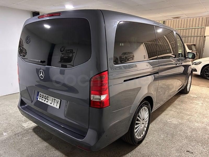 Usado Mercedes V200 136 CV (100 kW) 2016 Gris / plata Monovolumen