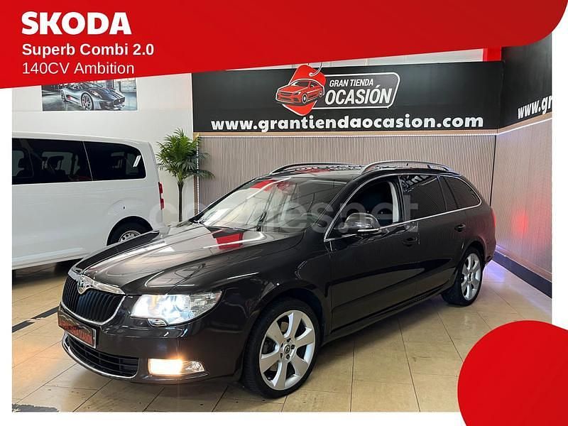 Negro Usado 2010 Skoda Superb Ambition Familiar | 8480 € (Precio justo) - Imagen 1/4