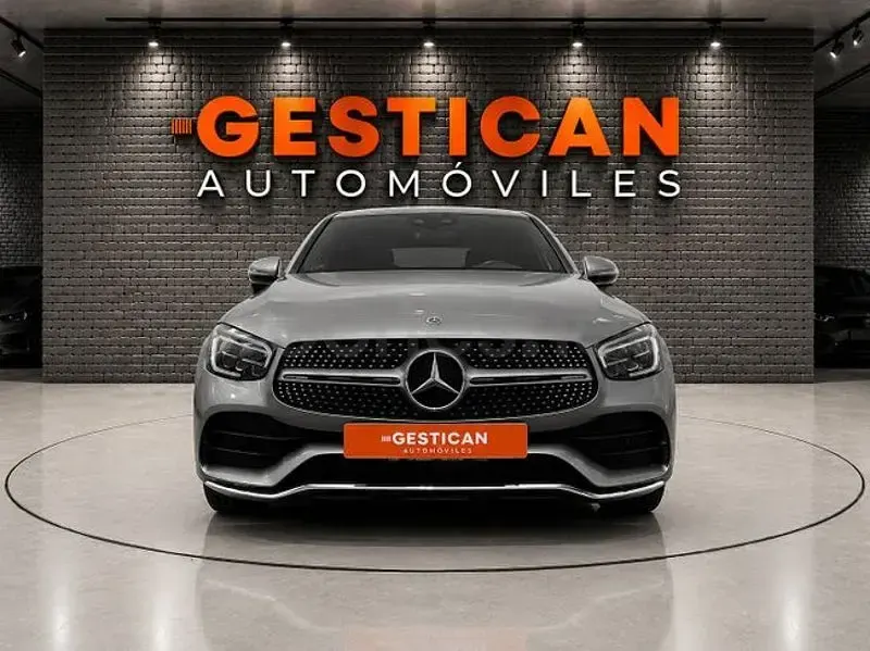 Usado Mercedes GLC300e 306 CV (225 kW) 2022 Gris / plata SUV
