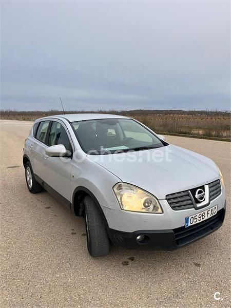 Usado Nissan Qashqai Visia 115 CV (84 kW) 2007 Gris / plata SUV