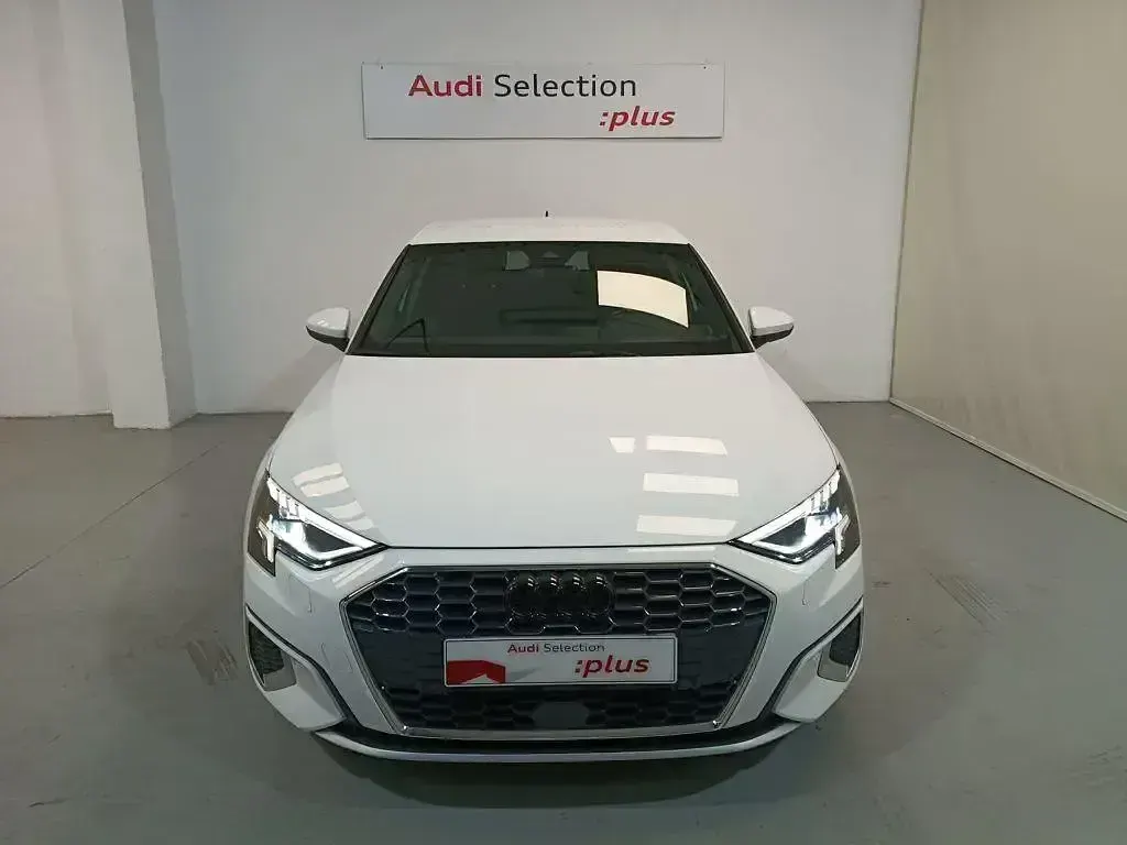 Usado Audi A3 Advanced Plus 110 CV (80 kW) 2022 Blanco Berlina