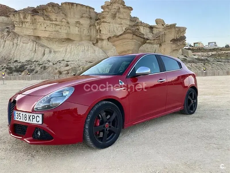 Usado Alfa Romeo Giulietta Quadrifoglio Verde 235 CV (172 kW) 2012 Rojo Utilitario