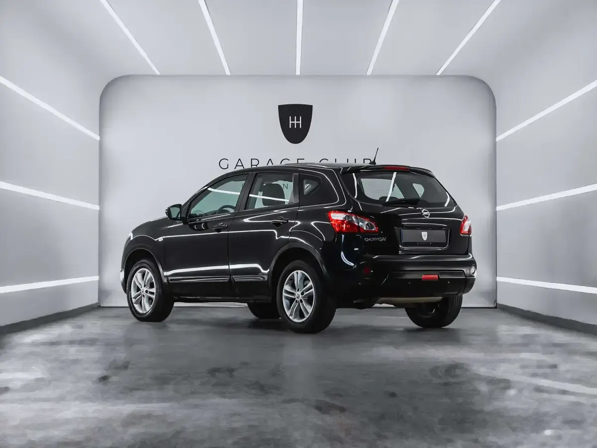 Usado Nissan Qashqai Acenta 141 CV (103 kW) 2011 Negro SUV