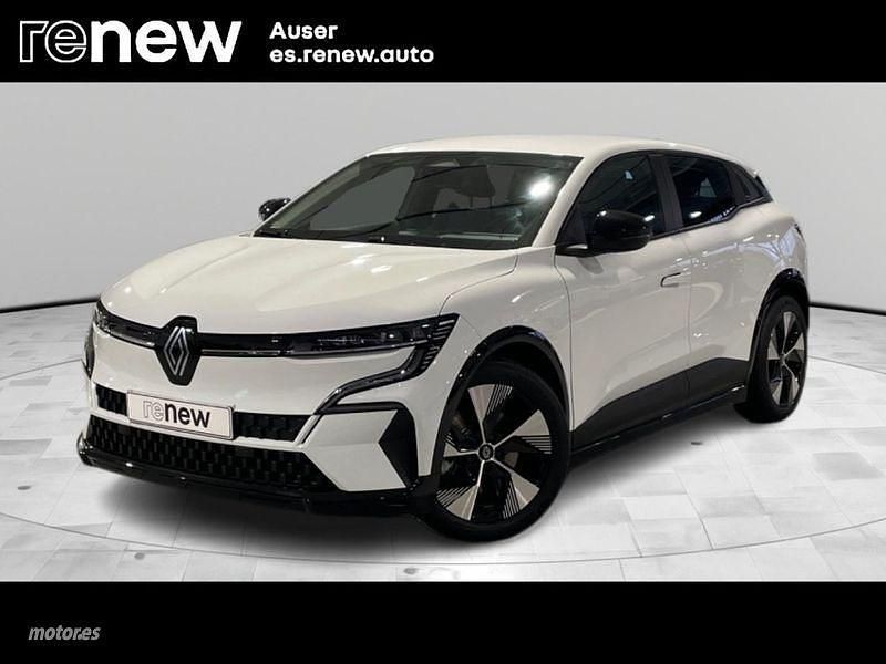 Usado Renault Megane E-Tech Equilibre 95 kW (130 CV) 2023 Blanco Berlina