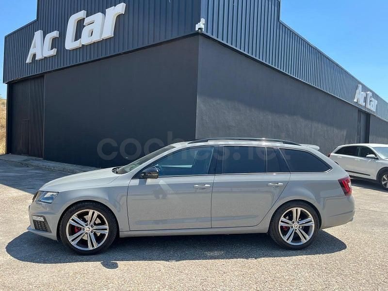 Usado Skoda Octavia RS 184 CV (135 kW) 2017 Gris / plata Familiar
