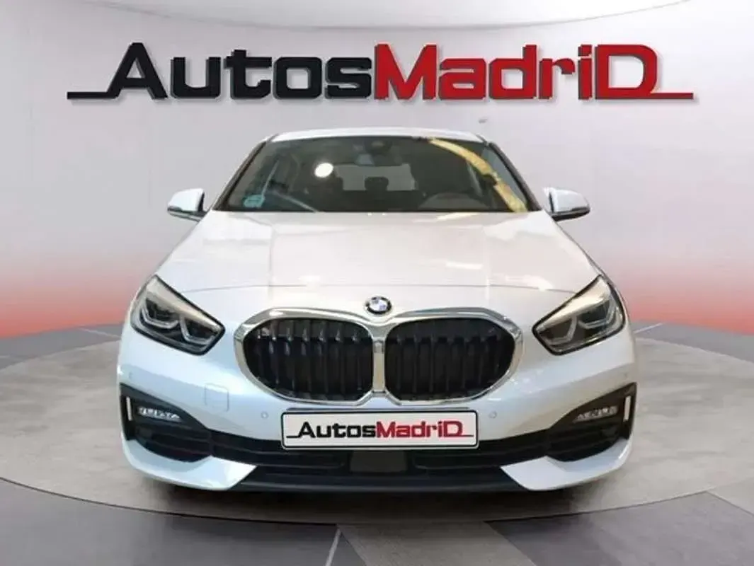 Usado BMW 118 Comfort Edition 136 CV (100 kW) 2021 Negro Utilitario