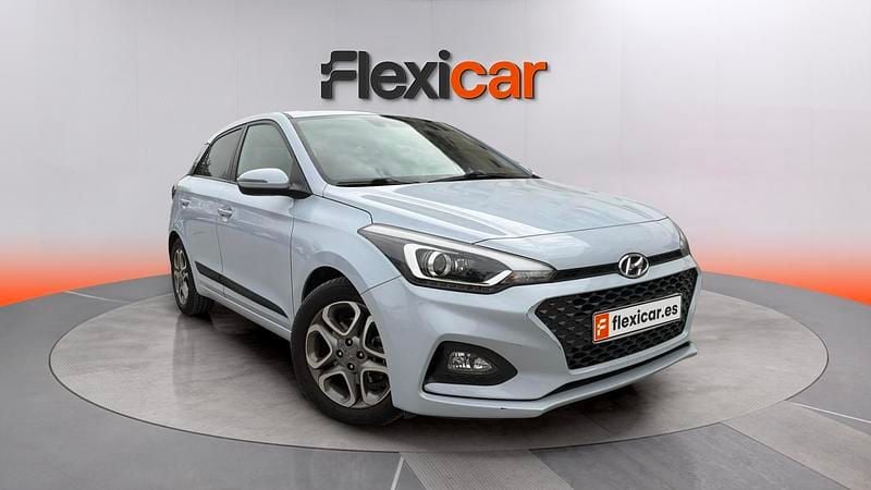 Begagnad Hyundai i20 100 HK (73 kW) 2019 Blå Halvkombi