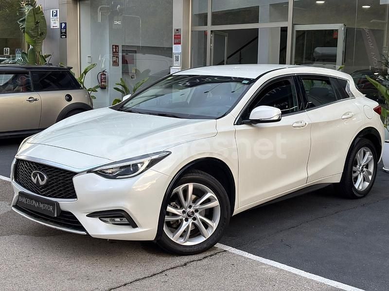 Blanco Usado 2017 Infiniti Q30 Premium Utilitario | 13.990 € (Precio justo) - Imagen 1/4