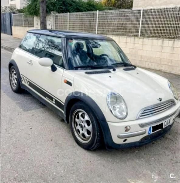 Usado Mini Cooper 115 CV (84 kW) 2003 Blanco Utilitario
