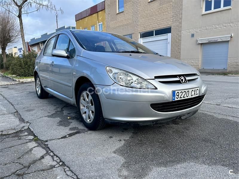 Gris / plata Usado 2004 Peugeot 307 Berlina | 2900 € (Precio justo) - Imagen 1/4