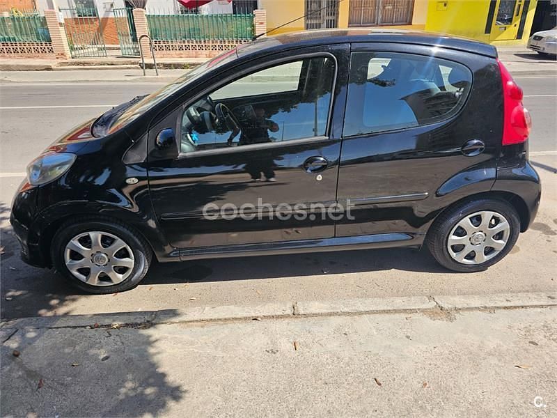 Occasion Peugeot 107 54 ch (39 kW) 2006 Noir Citadine