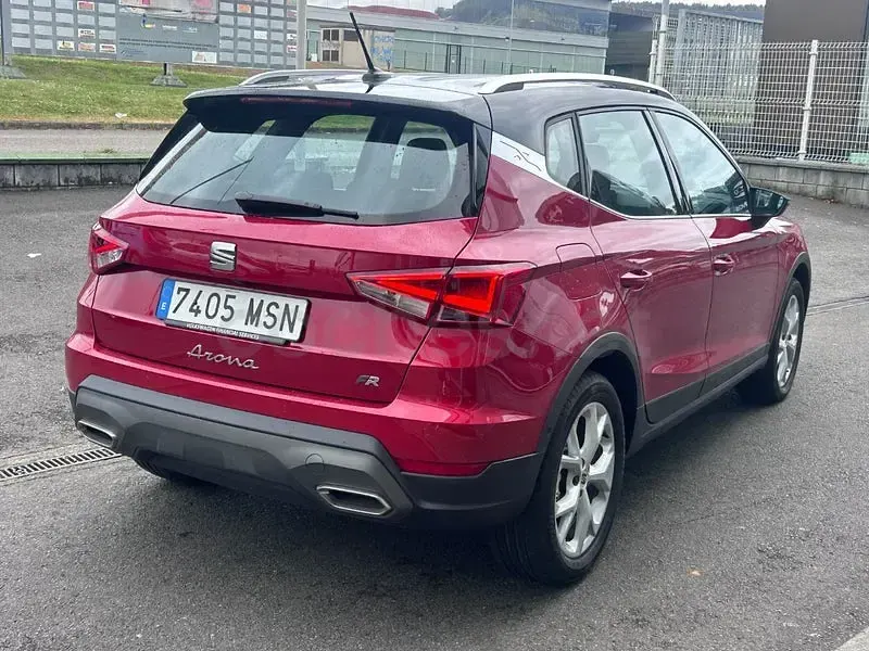 Usado Seat Arona FR 115 CV (84 kW) 2024 Rojo SUV