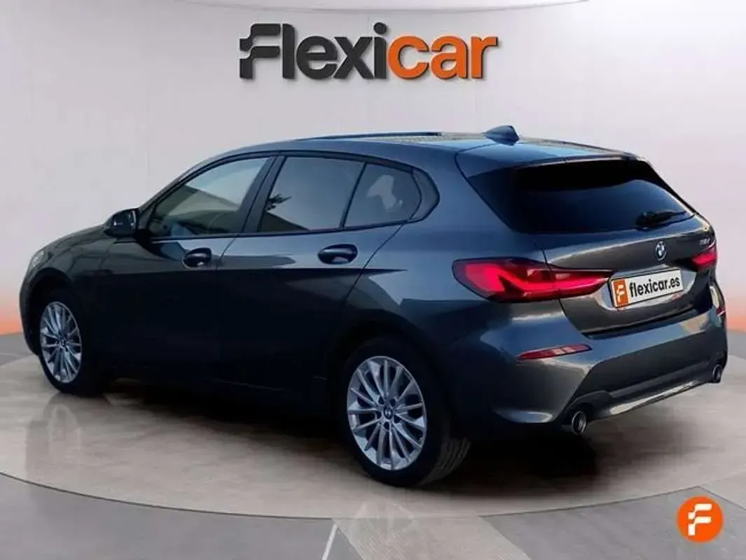 Usado BMW 118 150 CV (110 kW) 2020 Gris Utilitario