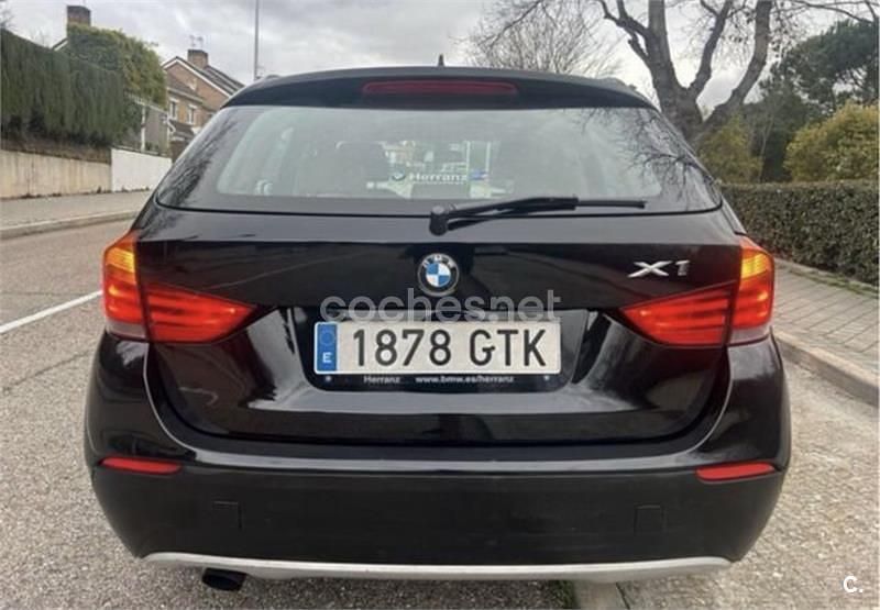 Usado BMW X1 177 CV (130 kW) 2010 Negro SUV