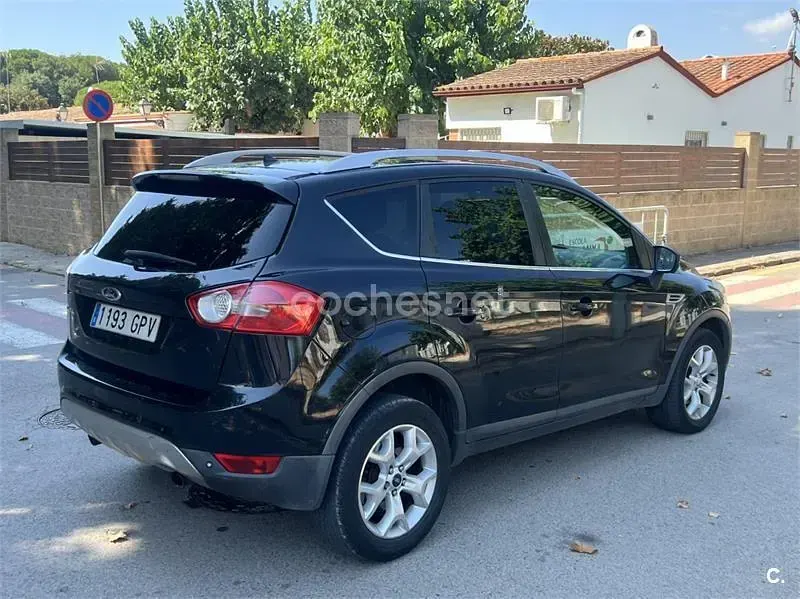 Usado Ford Kuga Titanium 140 CV (102 kW) 2009 Negro SUV