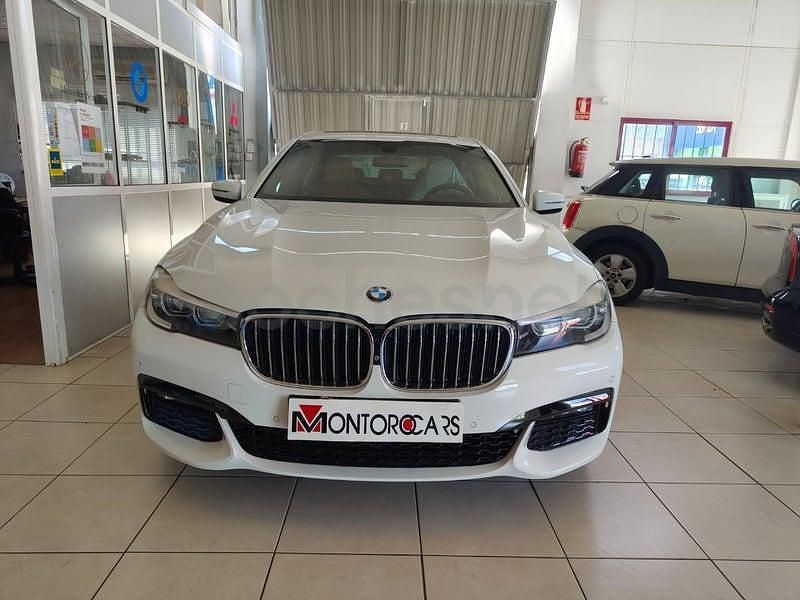 Usado BMW 730 265 CV (194 kW) 2017 Blanco Berlina