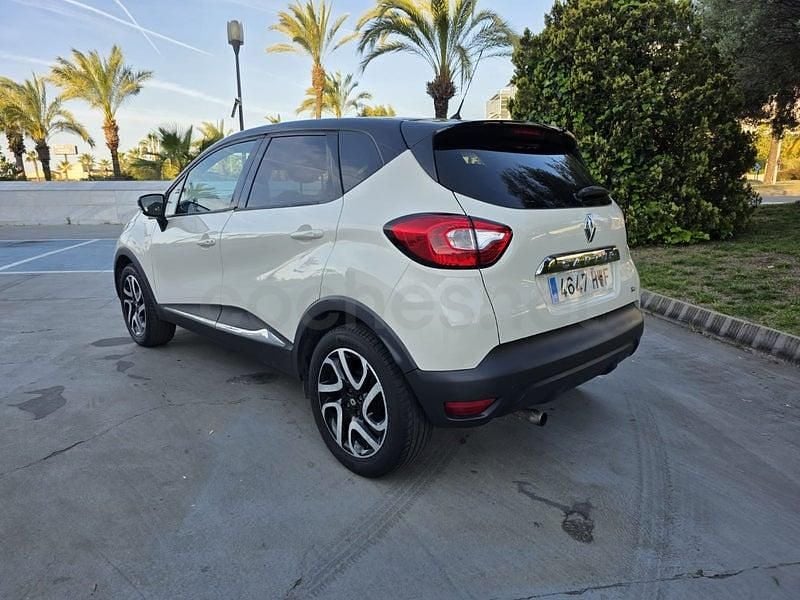 Usado Renault Captur Intens 90 CV (66 kW) 2014 Blanco SUV