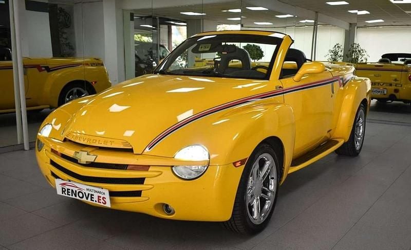 Amarillo Usado 2007 Chevrolet SSR Recogida | 49.900 € - Imagen 1/4