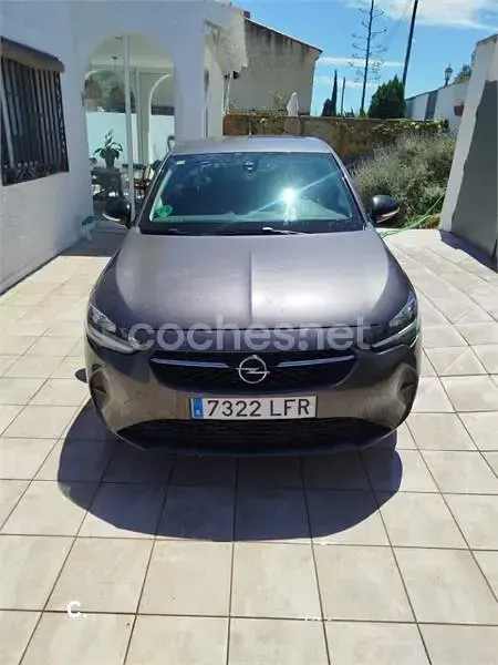 Usado Opel Corsa Elegance 100 CV (73 kW) 2020 Gris / plata Utilitario