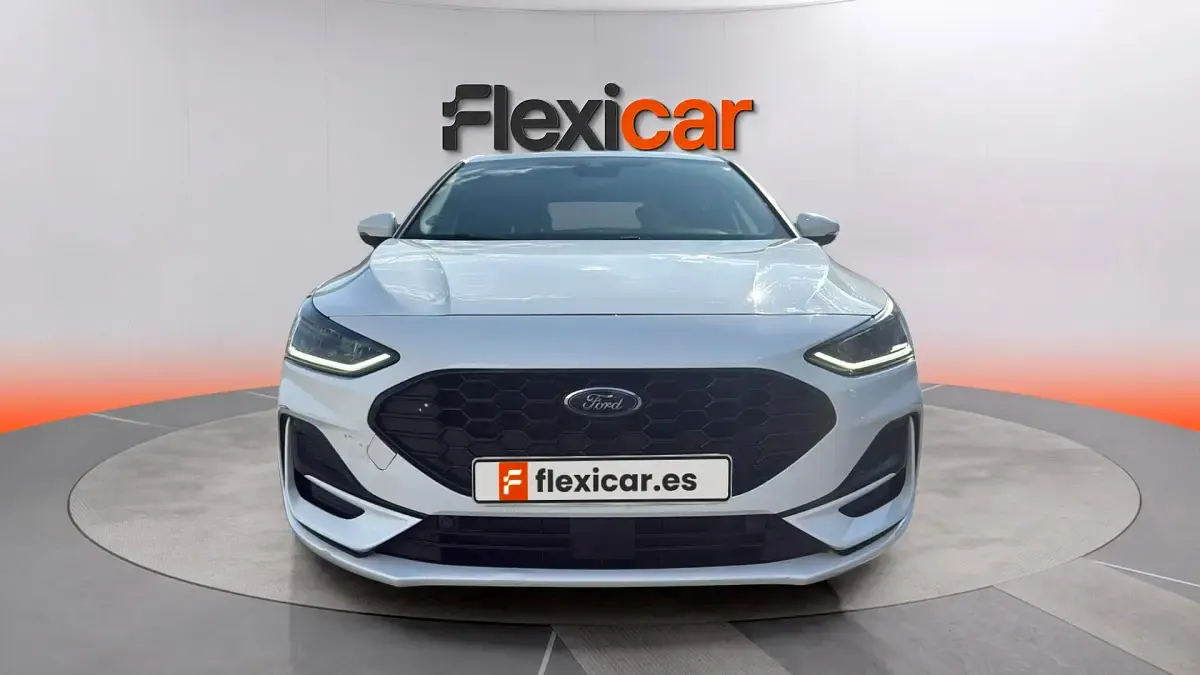 Usado Ford Focus ST-Line 125 CV (91 kW) 2022 Blanco Berlina