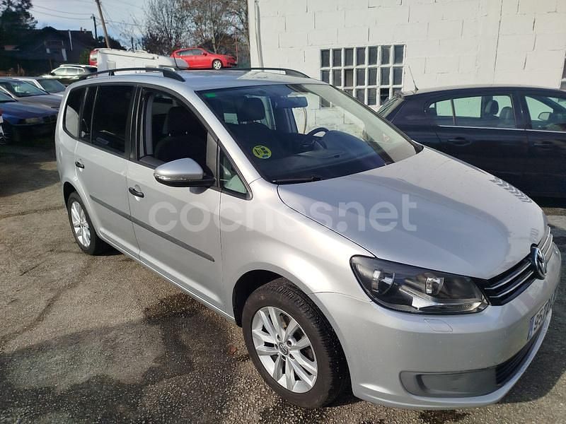 Gris / plata Usado 2011 VW Touran Advance Monovolumen | 10.000 € (Precio justo) - Imagen 1/4